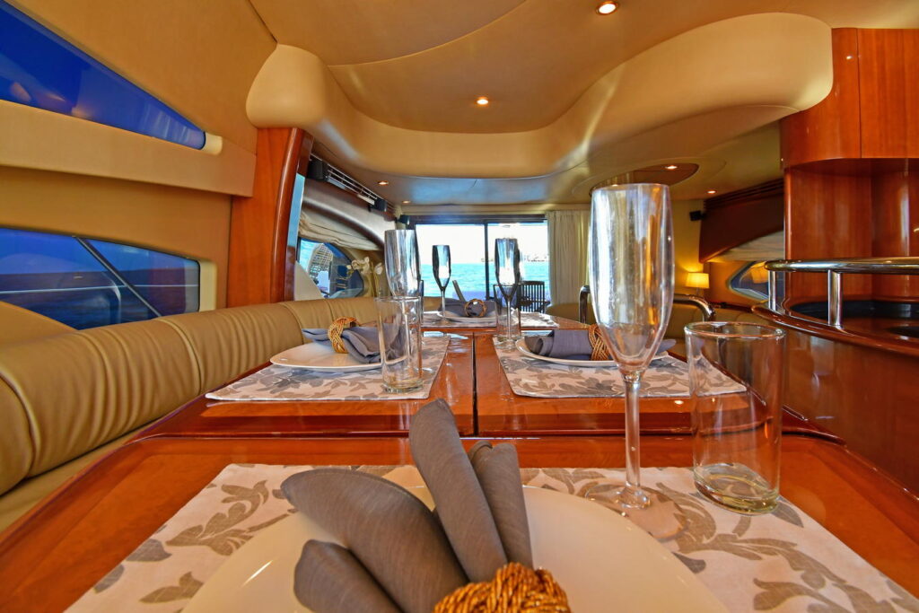 Azimut 62 SESTANTE Servicios Navieros, Embarcaciones La Paz, BCS