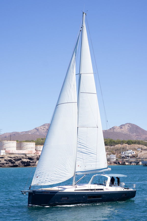 Beneteau 52 SESTANTE Servicios Navieros, Embarcaciones La Paz, BCS