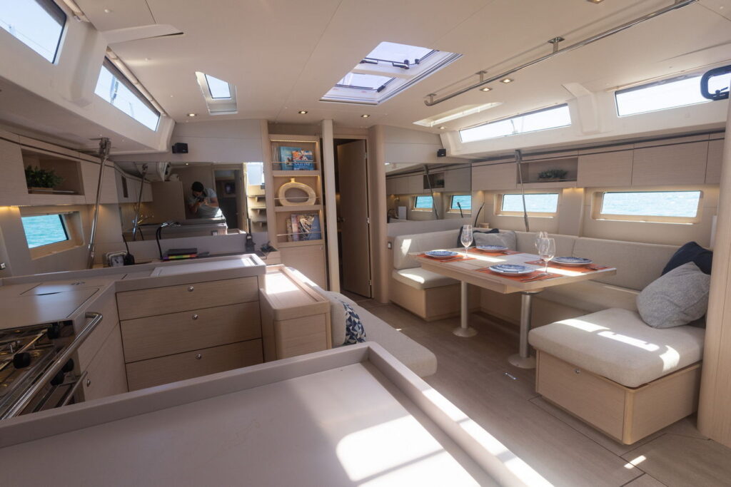 Beneteau 52 SESTANTE Servicios Navieros, Embarcaciones La Paz, BCS